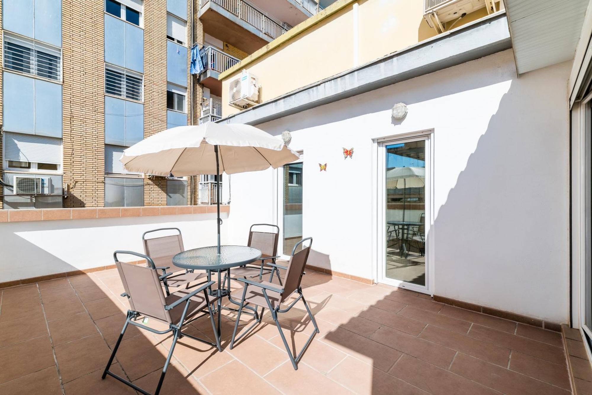 Oasis Centro De Granada Apartment ภายนอก รูปภาพ